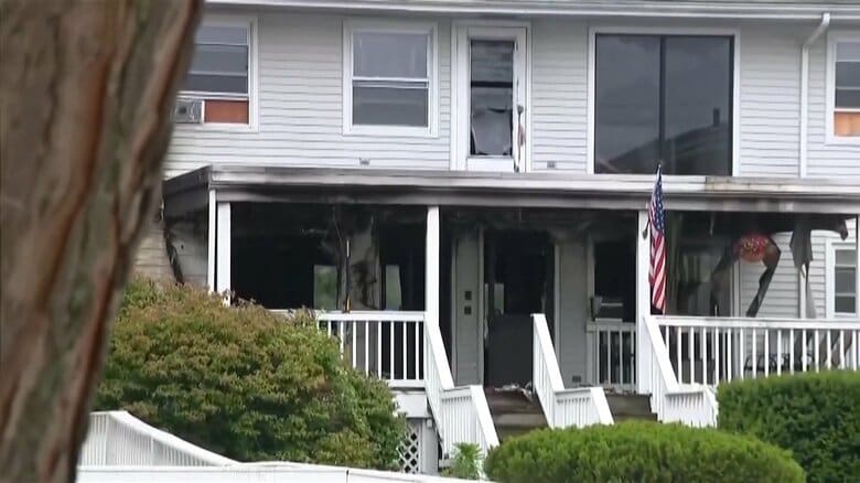 アメリカ東部マサチューセッツ州の高齢者施設で火災　9人死亡、30人以上重軽傷｜FNNプライムオンライン