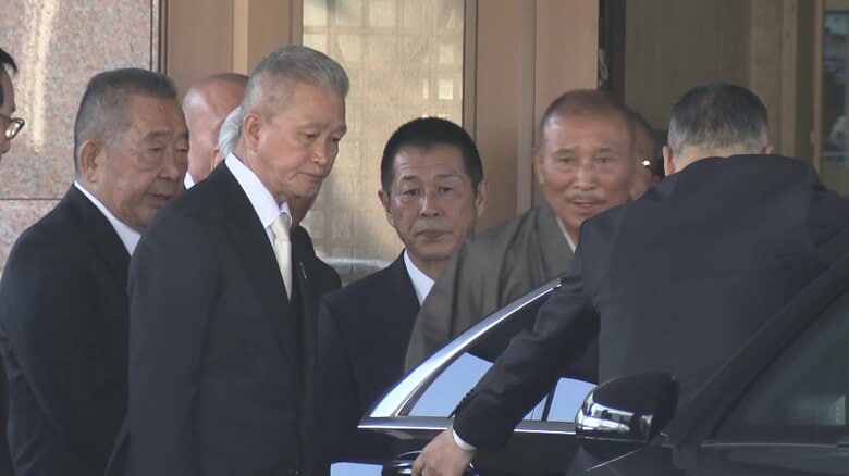 山口組“司忍”こと篠田建市組長の姿も…静岡で「事始め式」か　最高幹部集結に県内外の警察警戒｜FNNプライムオンライン