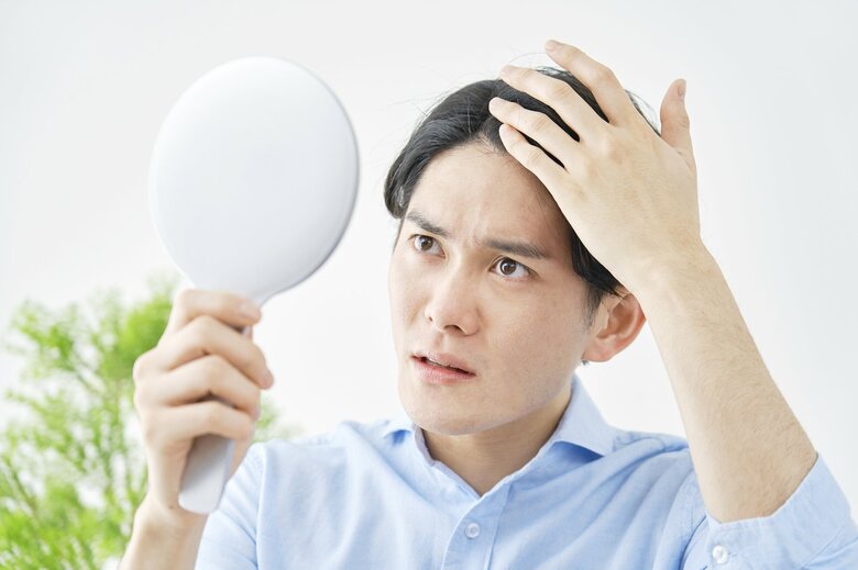 10月20日は「頭髪の日」夏に蓄積したダメージが抜け毛の原因に？「秋の抜け毛対策」をアデランスに聞いた｜FNNプライムオンライン