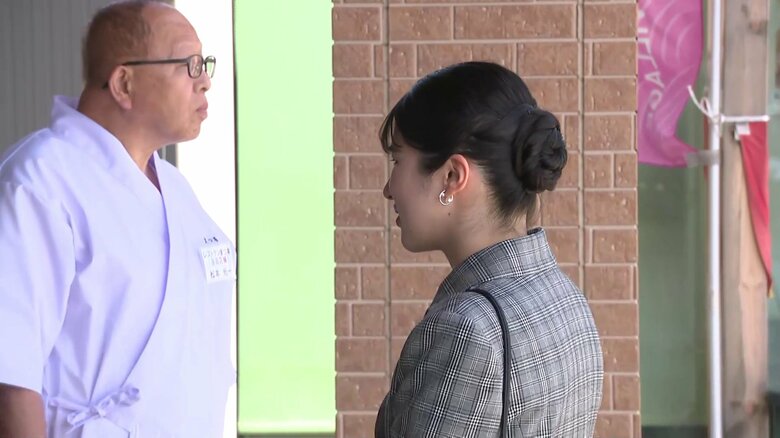 志賀町「道の駅とぎ海街道」で仮設店舗を視察された