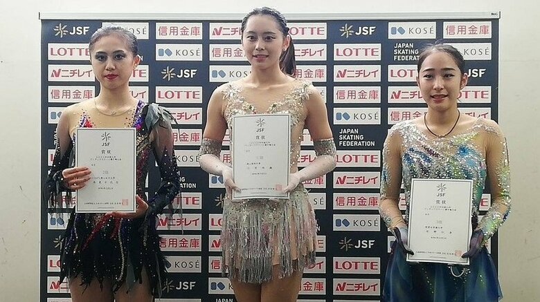 シニア女子表彰台