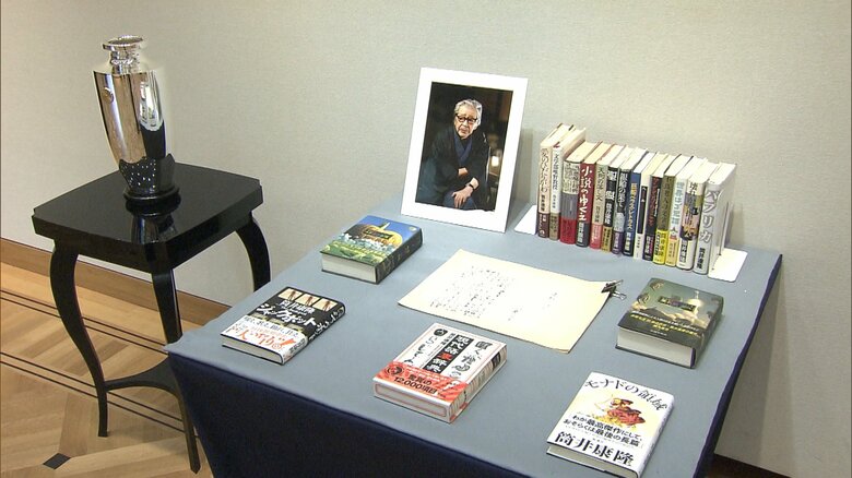 筒井康隆さんの作品展示