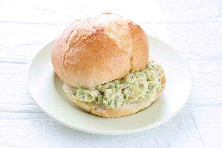 アボカド＆ツナの簡単ディップはサンドイッチにぴったり