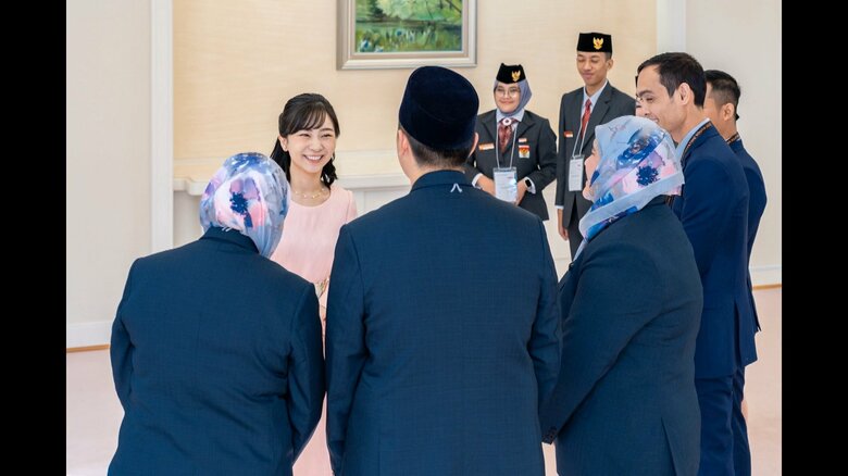 宮内庁提供