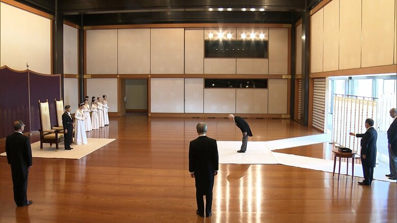 各国大使からの新年の挨拶の受けられる　皇居・宮殿　1月1日