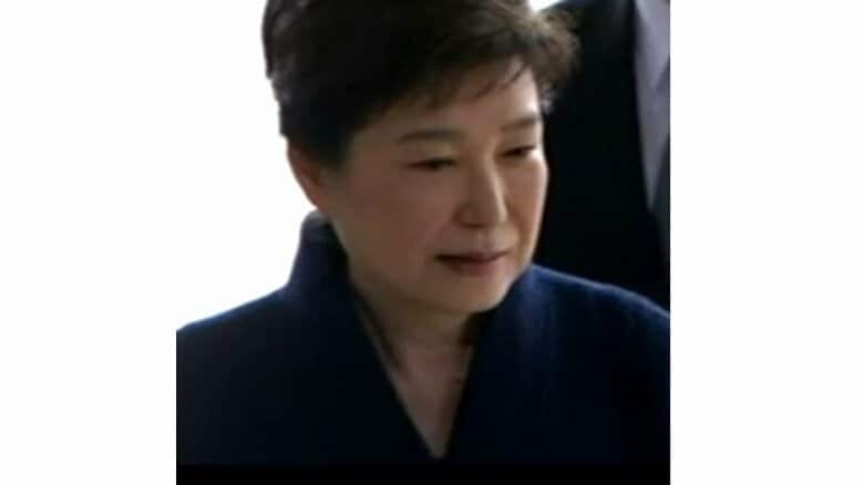 2017年3月　検察に出頭した朴槿恵氏