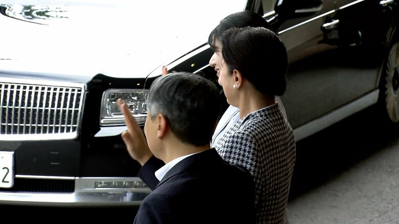 ホテルでは集まった人に手を振る場面も　9月12日