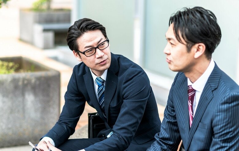 “自慢しい”には淡々と返事をしよう（画像：イメージ）