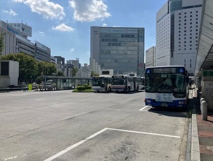 岡山市中心部走る５社のバス・路面電車の最低運賃　きょう（１日）から１６０円に値上げ【岡山】