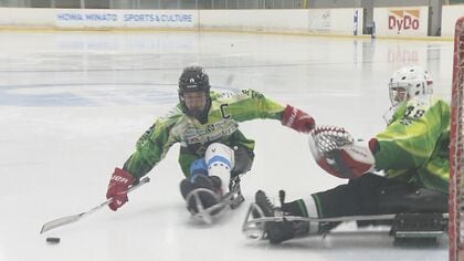 小6のとき突然の病気で足に障害…パラアイスホッケーの“20歳の得点王” 日本代表のエースとしてミラノへ