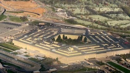 米国防総省が報道規制に同意した新興メディアを「次世代記者団」に認定、主要メディアは拒否　「極端なやり方」検閲の懸念も