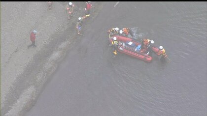 【支笏湖で4人が湖に転落】立ちこぎボード（SUP）の男女3人が落ちて流され、救助に向かったカヤックも転覆…流されるも全員救助されケガ人なし＜北海道千歳市＞