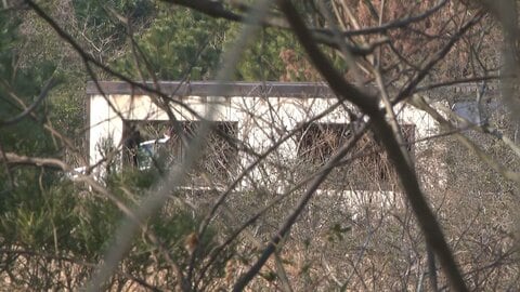 同じ日の他2件にも関与か…プレハブ小屋など2棟に放火した疑い 53歳漁師の男を逮捕 防犯カメラ映像等から特定