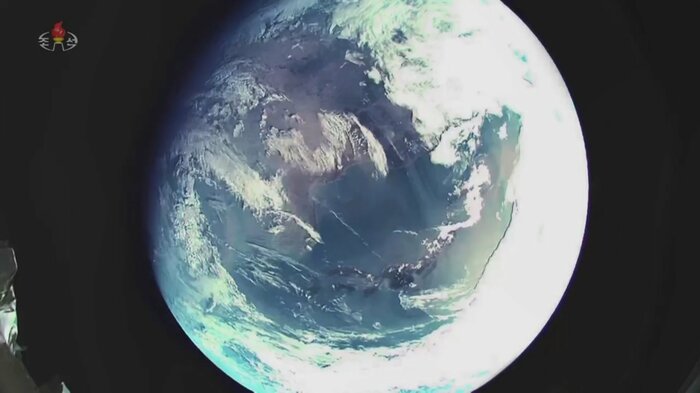 火星18型から見た地球?…極めて高い高度を飛行した可能性