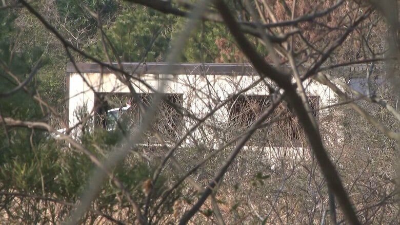 同じ日の他2件にも関与か…プレハブ小屋など2棟に放火した疑い 53歳漁師の男を逮捕 防犯カメラ映像等から特定｜FNNプライムオンライン