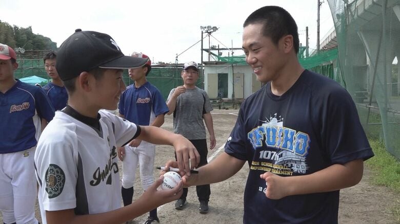 努力と“絆”でハンディ克服…甲子園で大活躍した左手の指ない外野手 中学時代に明かしていた『握り替え』のきっかけ｜FNNプライムオンライン