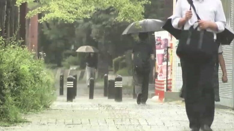 福岡県内  24日～25日にかけて警報級大雨のおそれ　気象台が注意呼びかけ　週末には7号・8号ダブル台風も｜FNNプライムオンライン