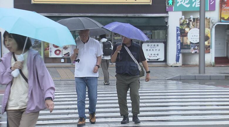 夏本番の暑さが一転…梅雨らしい天気に　今後の予想は「梅雨前線や低気圧の影響で金曜日までぐずついた空模様に」｜FNNプライムオンライン