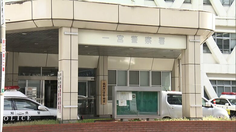 【何が】路上に止まっている車から年齢・性別不明の遺体…死体遺棄事件の可能性　警察が関係者の男性に事情聴取　愛知・一宮市｜FNNプライムオンライン