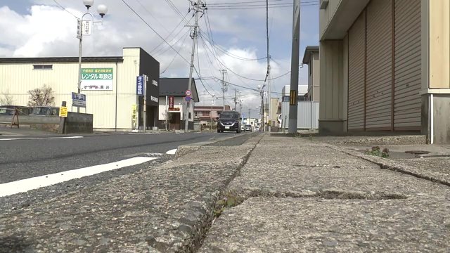 かつては賑わっていた通りにもシャッターが目立つ