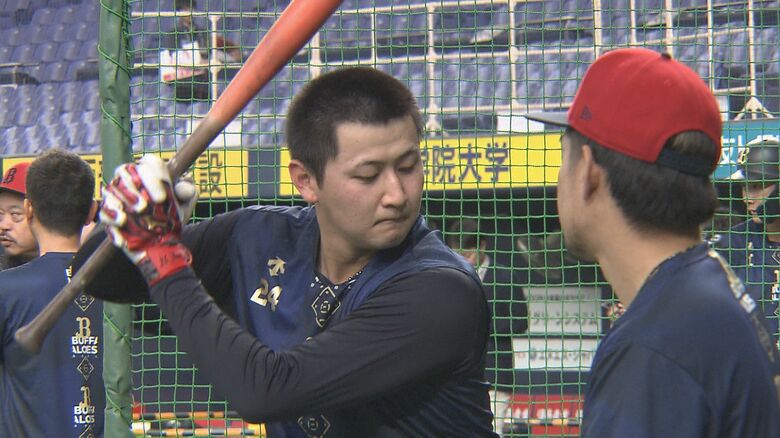 試行錯誤を重ねる紅林弘太郎