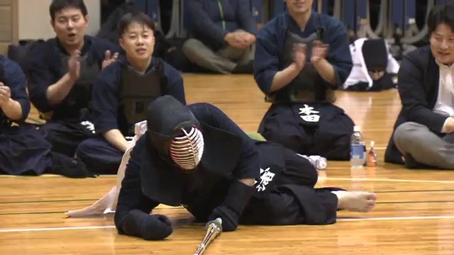 跳ね飛ばされても…