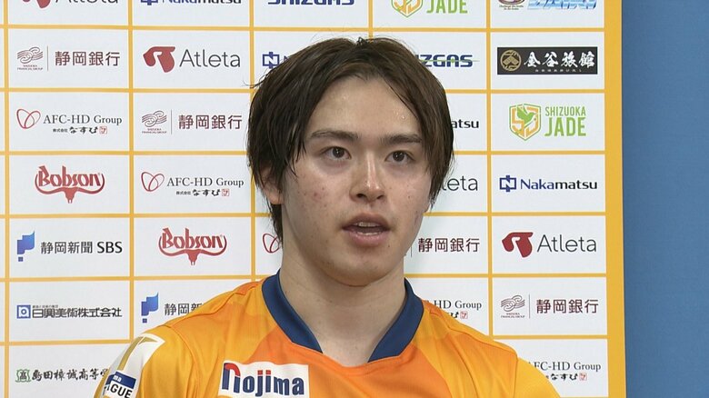 開幕戦を振り返る森薗 選手兼監督