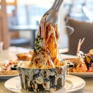 モチッと耳までおいしい進化系　星が丘テラス・ピザピッツェリアパージナで過ごすくつろぎのイタリアンタイム