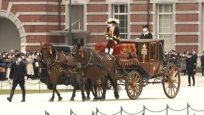 【復活】東京駅前に3年ぶりに馬車が　新任大使が陛下に挨拶「信任状捧呈式」リハーサル