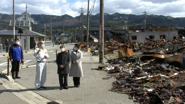 焼失した輪島朝市では黙祷を捧げられた 2024年3月