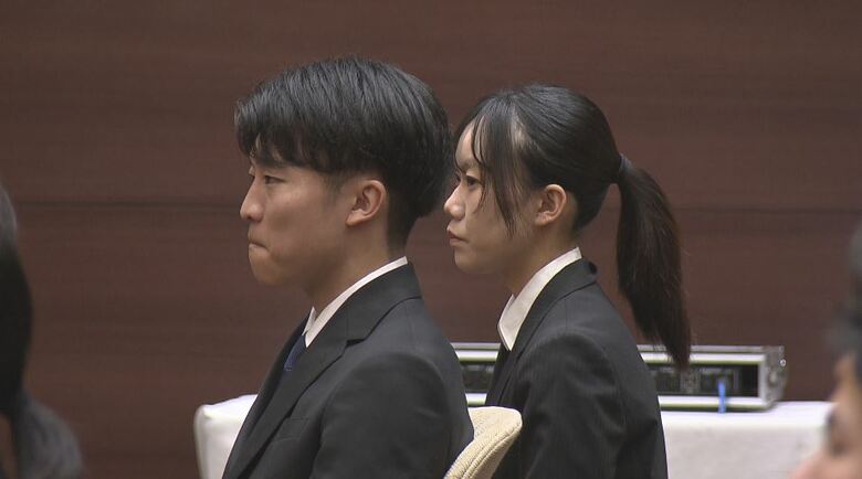 合併後「初」の内定式に146人　八十二長野銀行で内定者が決意新たに 「愛する地元に貢献できる道」「地元の地域活性化を」　2025年より27人増｜FNNプライムオンライン