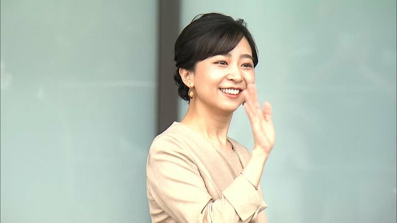 【速報】佳子さまが鳥取県を訪問　ベージュの秋の装いで笑顔　手話パフォーマンス甲子園出席へ｜FNNプライムオンライン
