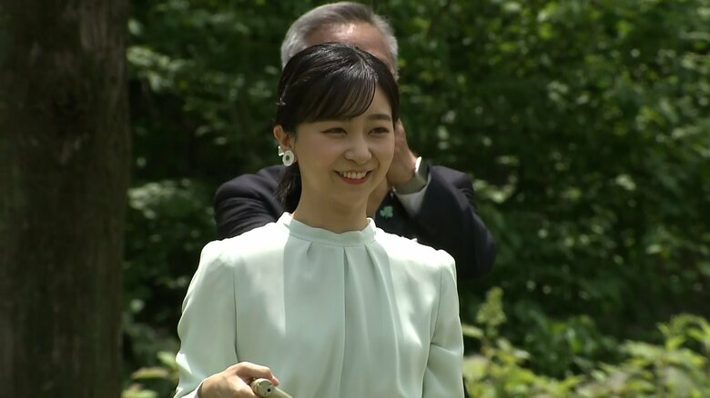 佳子さまが全国都市緑化祭の式典に出席「共に花や緑を守り育てるあたたかな交流」　淡いグリーンの装いで薄墨桜の記念植樹｜FNNプライムオンライン