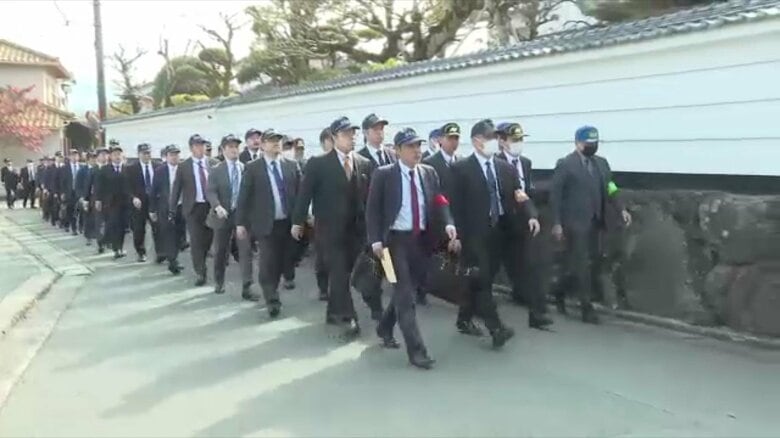 「道仁会」本家事務所を家宅捜索　15年前の抗争相手の組幹部射殺事件　元ナンバー2ら逮捕受け　福岡・久留米市｜FNNプライムオンライン
