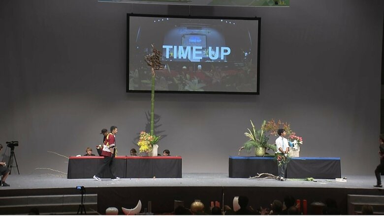 全国高校総合文化祭の 花いけバトル部門を見学された　8月1日　岐阜