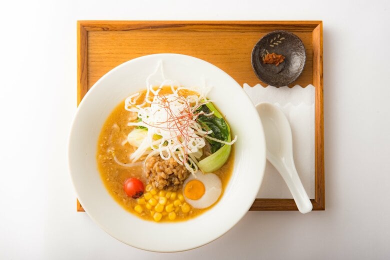 旅行者は本当はコンビニおでんやラーメンを食べたい