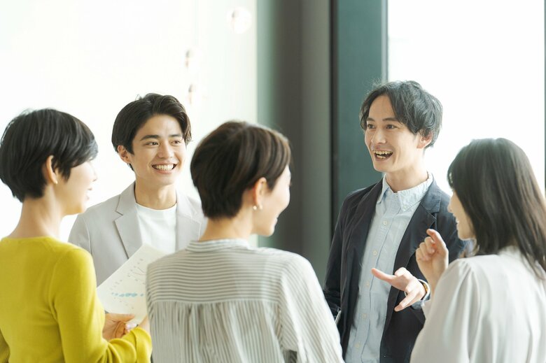 DXは効率化だけでなく幸福度を高めるためにも必要（画像：イメージ）