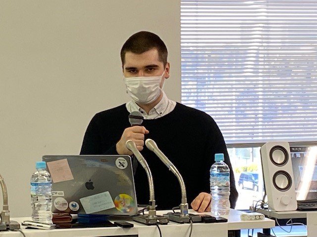 オレクシイさん「キエフにいる母に毎日電話をしている」