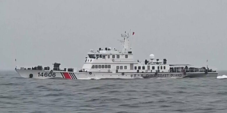 法執行訓練に参加した中国・海警局「海警14606」（5月23日）