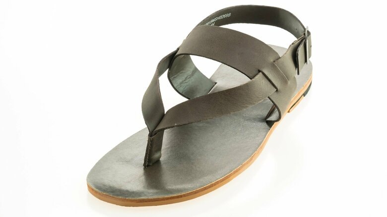 ストラップ付きの製品を選ぶのもアリ（画像はイメージ）