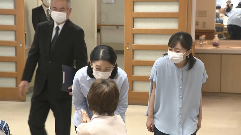 原爆養護ホームで被爆者と交流された　8月11日