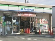 58歳運転手「踏み間違えた」朝のコンビニに車が突っ込み店内にいた客がケガ 出入り口のガラス扉など割れる