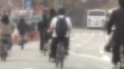 石川県・自転車「青切符」9割超が「ながらスマホ」　制度開始半年で見えた実態