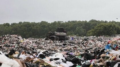 「南海の楽園」プーケットがゴミの山に…オーバーツーリズムで毎日“処理能力超える量”発生　副市長「危機的状況を招くことに」