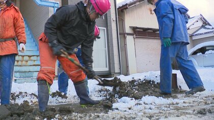 ｢悪夢みたい｣消えない“津波”への恐怖…最大震度6弱の新潟で復旧作業を阻む“雪”【能登半島地震1週間】 