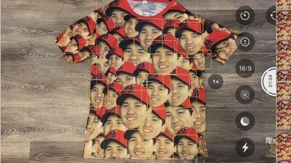 数えてみたら大谷翔平選手が131人!! 「顔だらけTシャツ」の