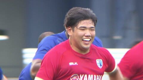 18歳・異色のルーキーは「大学生」と「プロのラガーマン」の二刀流！ラグビーチーム「静岡ブルーレヴズ」に所属する本山佳龍選手 目指すはリーグでの活躍と教員免許の取得