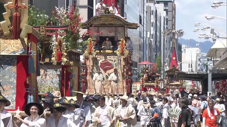 祇園祭でお酒「ショーじゃない」　1席40万円「プレミアム観覧席』八坂神社トップが苦言「疫病に対抗できる祭りに戻したい」　京都市｜FNNプライムオンライン