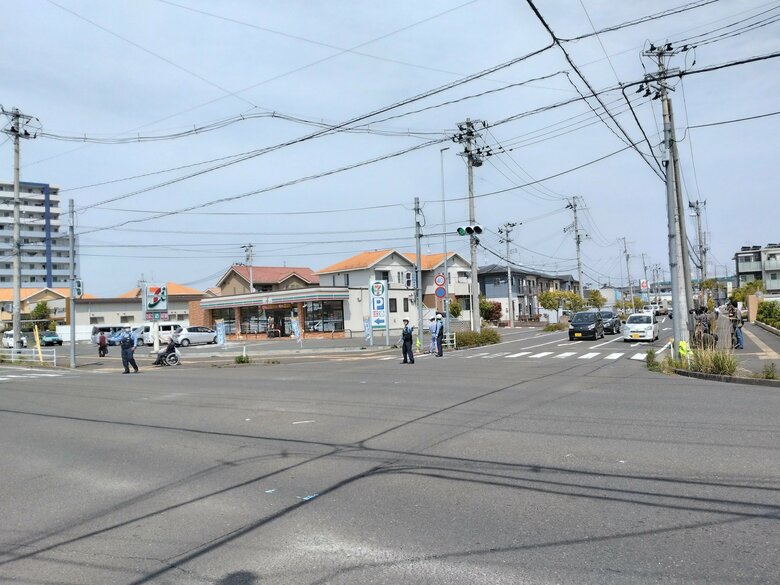 【速報】自転車が左折した１０トントラックに巻き込まれる　６０代とみられる男性が意識不明の重体〈仙台〉｜FNNプライムオンライン