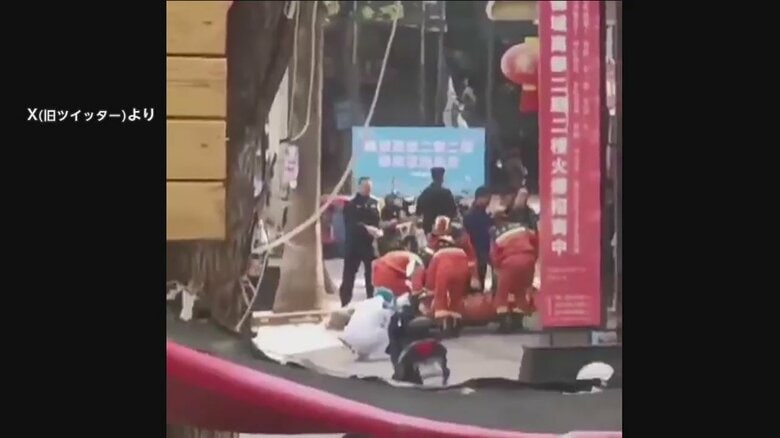 商業施設で大型エレベーター落下、3人死亡　地元メディア「以前から不具合」　中国・雲南省｜FNNプライムオンライン